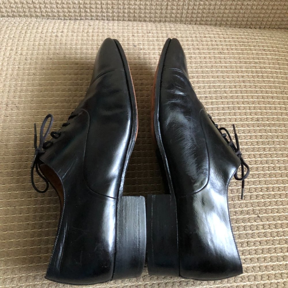 Gucci Men's Vintage  Black Leather Oxfords - Picture 8 of 15